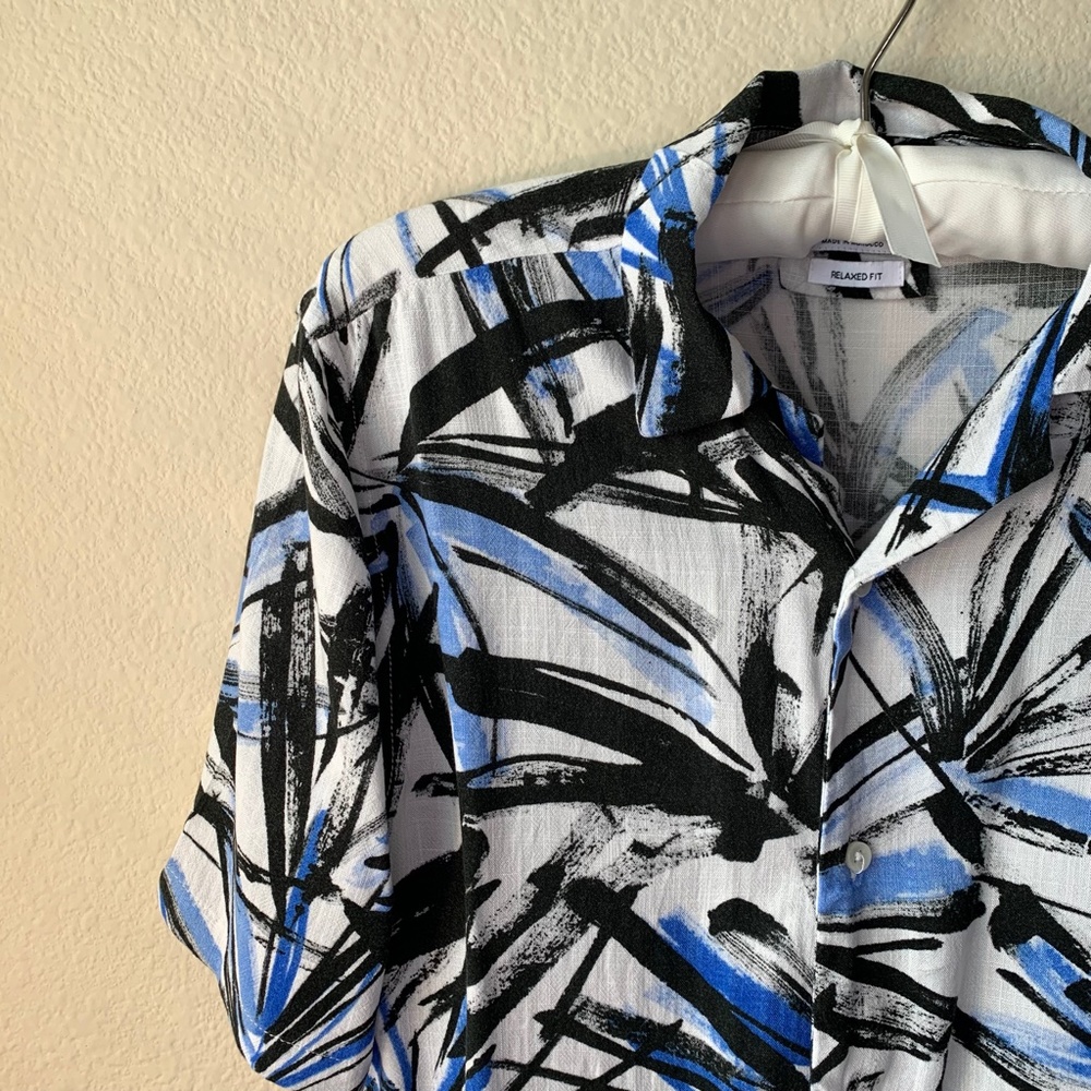 Zara Relaxed Fit Short Sleeve Button-Up Shirt   Blue and Black Palm Print Size S - Picture 2 of 15